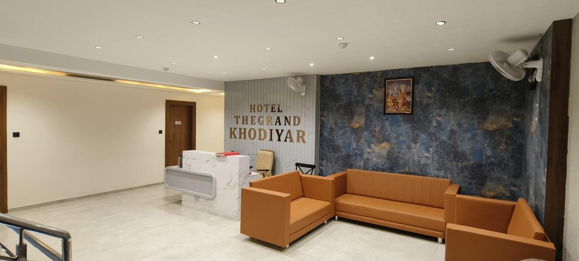 Hotel The Grand Khodiyar Visnagar Eksteriør billede